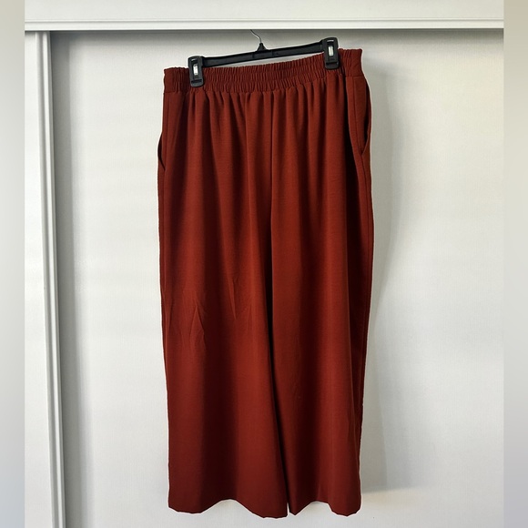 Nine West High Rise Wide-Leg Crop Pants - Picture 2 of 3